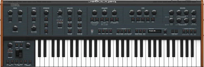 Behringer UB-Xa Synthétiseur