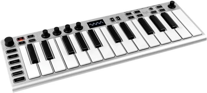 ESI Xsynth Synthétiseur
