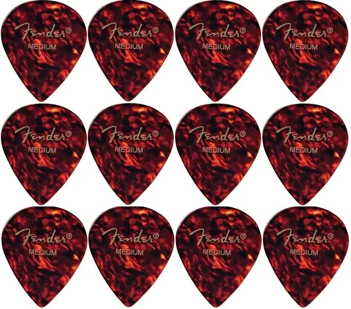 Fender 551 Shape Classic Celluloid Picks M 12 Médiators
