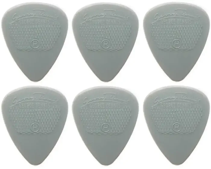 George Dennis Standard 0,6mm 6 Médiators