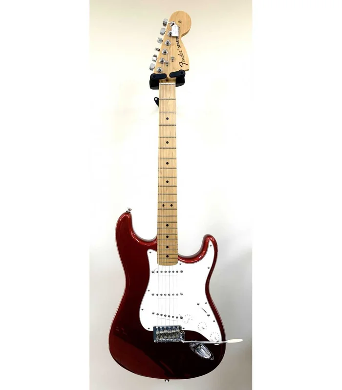 Guitare Electrique FENDER American Special Stratocaster USA – Candy Apple Red