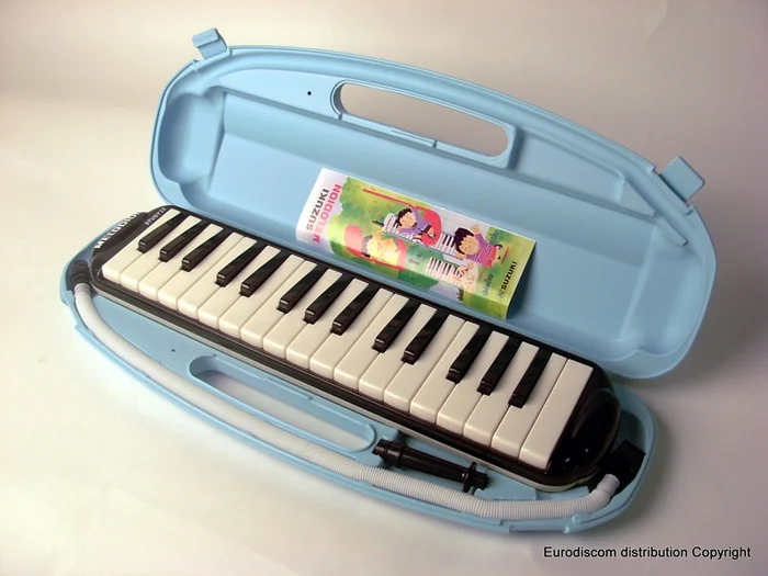 SUZUKI Melodica 32 Touches Study Noir