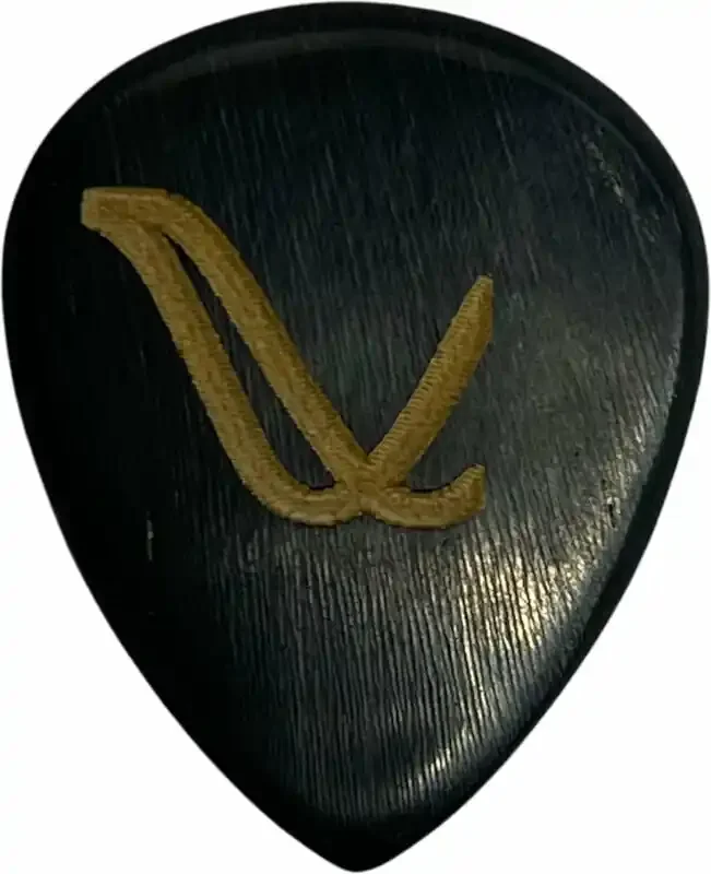 Wambooka Black Horn Semi Flat Pick Médiators