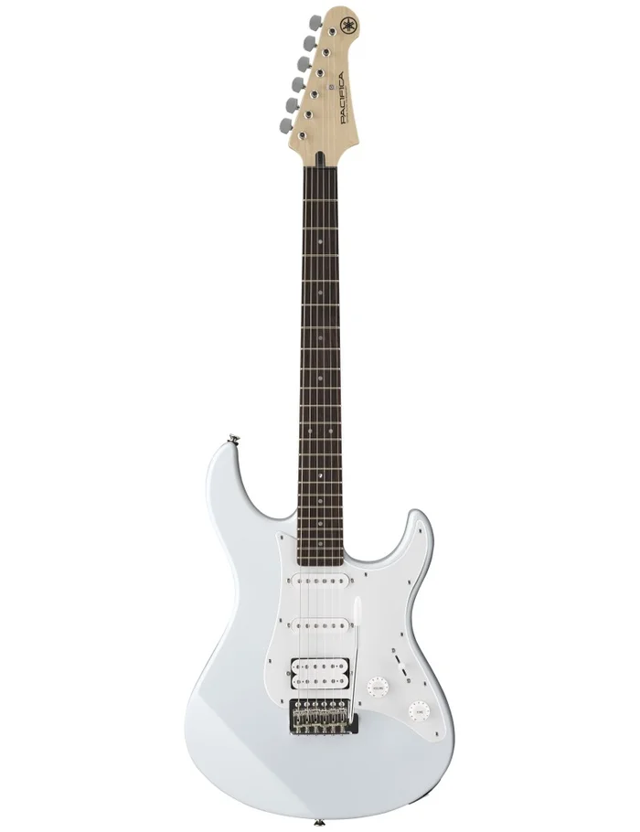 Yamaha Pacifica 012 white